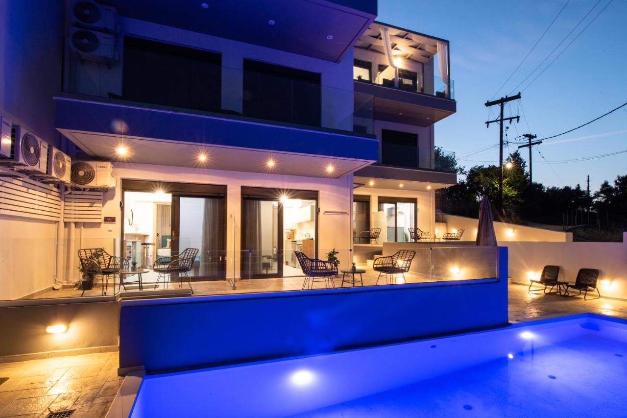 Clelia'S And Dione'S Design Studios Swimming Pool Никиана Екстериор снимка